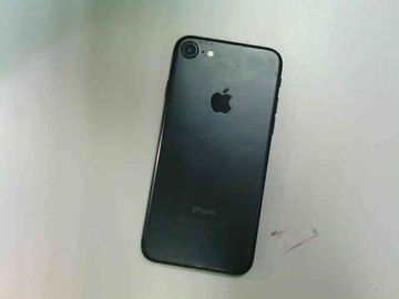 Б/у Мобильный телефон Apple iphone 7 32gb 01-200807884