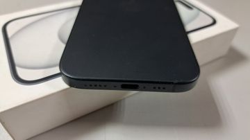 Б/в Мобільний телефон Apple iphone 15 128gb 01-200814543