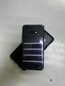 Б/в Мобільний телефон Samsung galaxy s10e sm-g970 ds 6/128gb 01-200815587