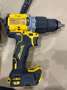 Б/у Шуруповерт Dewalt dcd805 + 1акб 2ah + зп 01-200832811