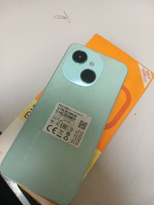 Б/в Мобільний телефон Tecno spark go 1 kl4 3/128gb 01-200858441