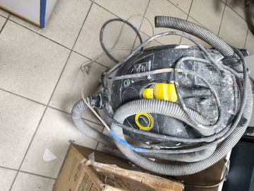 Б/в Пилесос промисловий Karcher без моделы 01-200865304