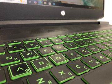 Б/в Ноутбук Hp 15/ryzen 5 3550h ddr4/8gb ddr4/hdd *відсутній/ssd 256 gb/geforce gtx1050 3gb 01-200866863