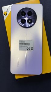 Б/в Мобільний телефон Realme 12 5g 8/256gb 01-200875808