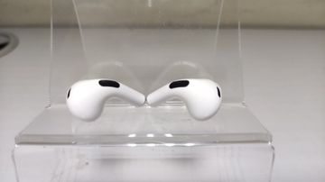 Б/в Навушники Apple airpods pro 2nd generation with magsafe charging case usb-c 01-200876822