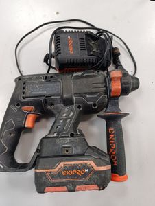 Б/в Перфоратор Dnipro-M dhr-201bc compact 1акб 4ah зп 01-200878668