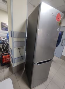 Б/в Холодильник з морозильною камерою Samsung rb33j3000sa 01-200883777