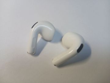 Б/у Наушники Apple airpods 4 01-200907019