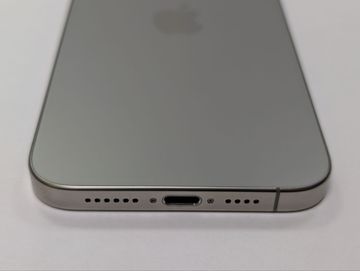 Б/у Мобільний телефон Apple iphone 15 pro max 256gb 01-200908906