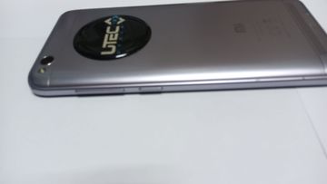 Б/в Мобільний телефон Xiaomi redmi 5a 2/16gb 01-200908978