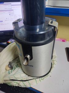 Б/в Соковитискач Philips hr1861 01-200919681