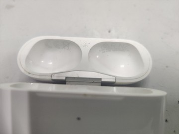 Б/в Навушники Apple airpods pro 2nd generation with magsafe charging case usb-c 01-200963310