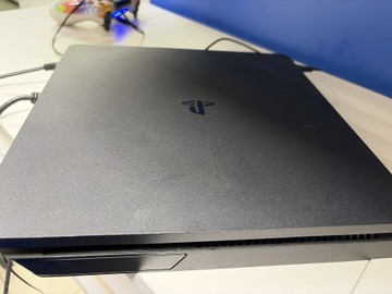 Б/у Игровая приставка Sony playstation 4 slim 1tb 01-200995255