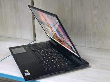 Б/в Ноутбук Dell 15/core i7-10750h ddr4/32gb ddr4/hdd *відсутній/ssd 1000 gb/geforce rtx2070 max-q 8gb 01-200997864