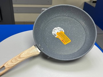 Б/у Сковорода  Kitchen Pro bo-13259 арт.139341 24см 01-201011817