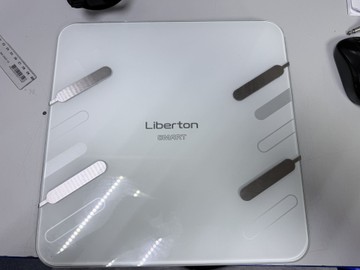 Б/в Електронні ваги Liberton lbs-0815 smart 01-201030287