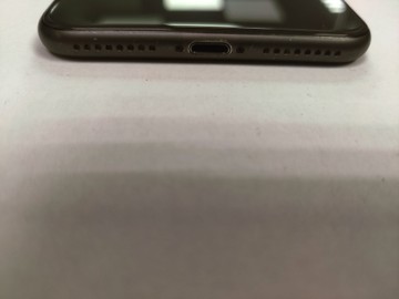 Б/в Мобільний телефон Apple iphone 8 plus 64gb 01-201028321