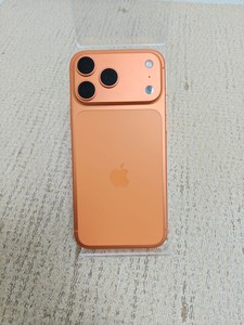 Б/в Мобільний телефон Apple iphone 17 pro max 256gb 01-201031104