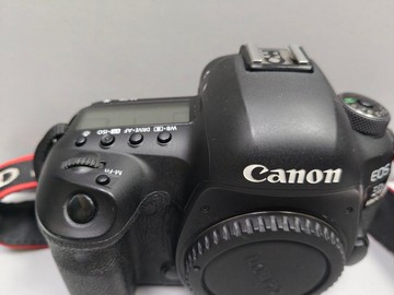 Б/в Фотоапарат Canon eos 5d mark iv body 01-201086372