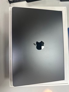 Б/в Ноутбук Apple macbook pro 14" late 2025 01-201101374