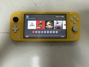 Б/в Ігрова приставка Nintendo switch lite 01-201118150