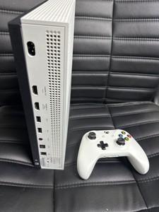 Б/в Ігрова приставка Microsoft xbox one s 1tb 01-201114573