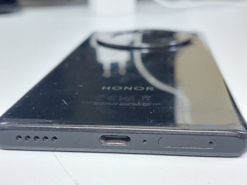 Б/в Мобільний телефон Huawei honor magic 5 lite 5g 8/256 01-201140307