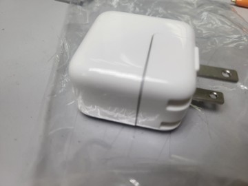 Б/в Мережевий зарядний пристрій Apple usa 01-201163764