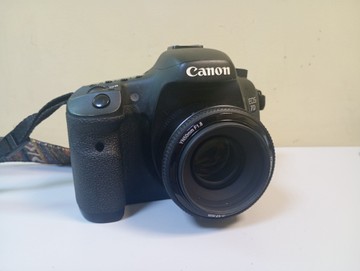 Б/в Фотоапарат Canon eos 7d mark ii + yongnuo yn50mm f/1,8 01-201154487