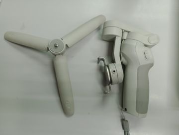 01-200606903: Dji om 4