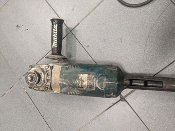 01-200609508: Makita ga9020