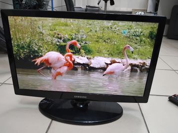 01-200739715: Samsung ue19es4000w