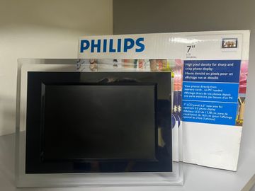 Б/в Цифрова фоторамка Philips 7ff2fpas/00 01-200797070