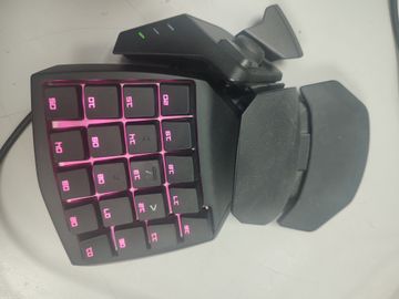 Б/в Кейпад Razer orbweaver 01-200804514