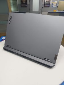 Б/в Ноутбук Lenovo 15/ryzen 5 7235hs ddr5/16gb ddr5/hdd *відсутній/ssd 512 gb/geforce rtx3050 6gb 01-200809373