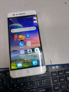 Б/у Мобильный телефон Zte blade a610 2/16gb 01-200816936