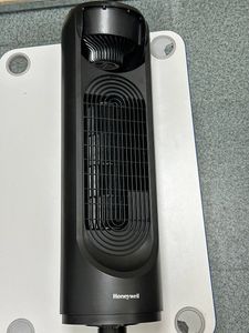 Б/в Вентилятор-колона Honeywell hyf500e 01-200829229