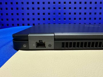 Б/в Ноутбук Dell 15/core i5 8400h ddr4/16gb ddr4/hdd *відсутній/ssd 240 gb/*інтегрована 01-200830270