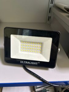 Б/в Світлодіодний ліхтар Ultralight б.н. 01-200835899