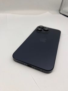 Б/в Мобільний телефон Apple iphone 15 pro max 256gb 01-200802658