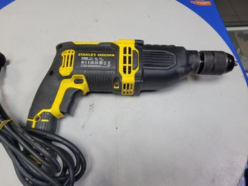 Б/у Дрель ударная Stanley fmeh1100k 01-200815525