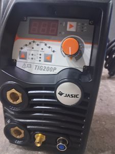 Б/в Зварювальний апарат Jasic tig-200p 01-200860982