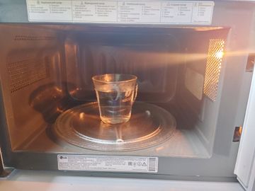 Б/в Мікрохвильова піч Lg ms2042dy 01-200873117