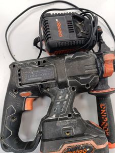 Б/в Перфоратор Dnipro-M dhr-201bc compact 1акб 4ah зп 01-200878668