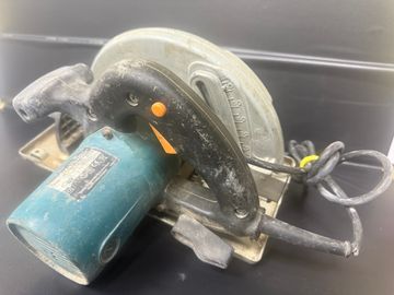 Б/у Пила дисковая Makita 5705r 01-200880340