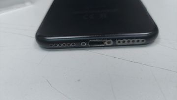 Б/в Мобільний телефон Apple iphone 7 32gb 01-200908037