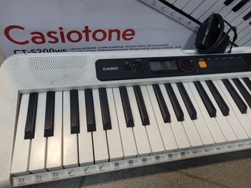 Б/в Синтезатор Casio ct-s200 01-200884102