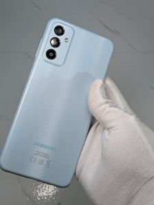 Б/в Мобільний телефон Samsung galaxy m13 sm-m135f 4/64gb 01-200919800