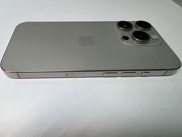 Б/в Мобільний телефон Apple iphone 15 pro 128gb 01-200924333