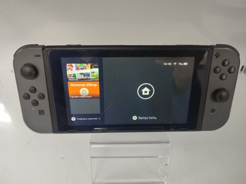 Б/у Игровая приставка Nintendo switch 01-200932460
